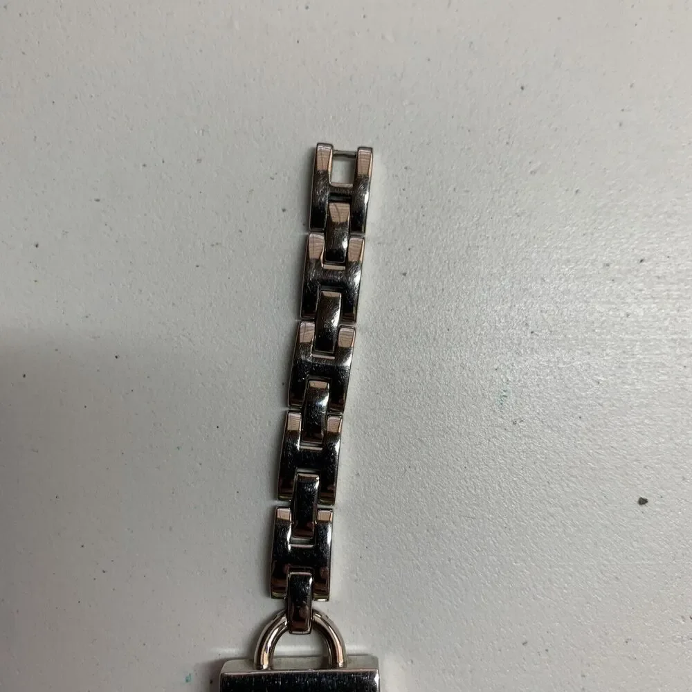 Tommy Hilfiger Ladies Wrist Watch Silver Tone Square (T00184)